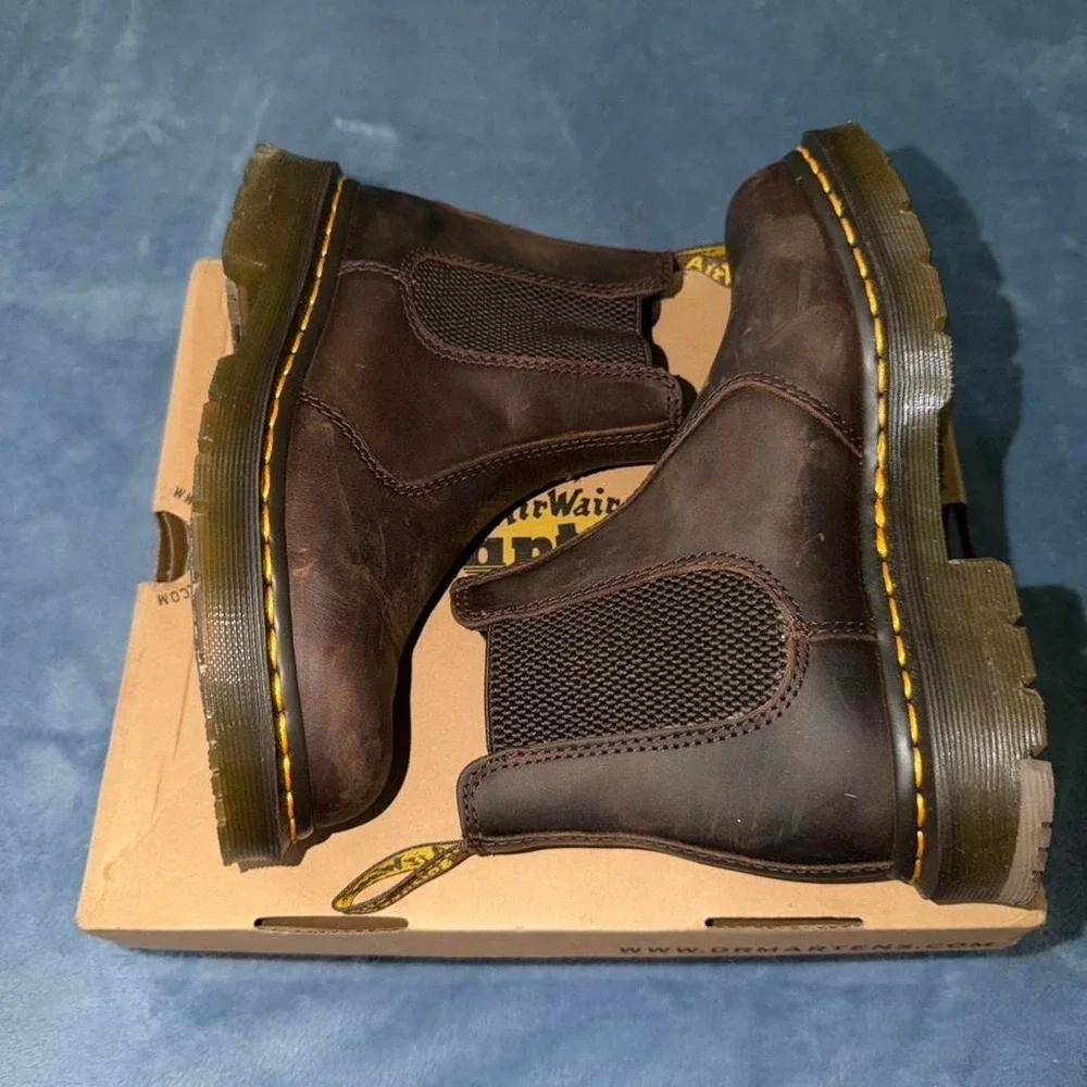 Dr. Martens 2976 brown leather Chelsea boots women size 5 men size 6